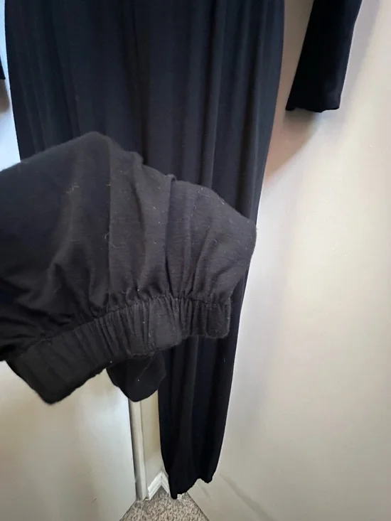 Jolie Black V-Neck Tie-Front Jumpsuit - Picture 6 of 9